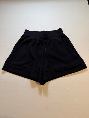 Women's Varley Alder High Rise Shorts
Style VAR00980
